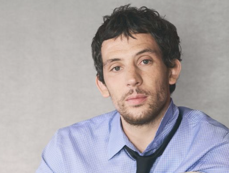 Josh O’Connor es el nuevo embajador de Dior y redefine la elegancia masculina